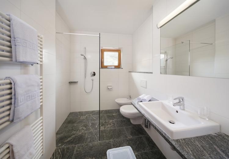 Hotel Edelweiss Malles Venosta Bilik gambar