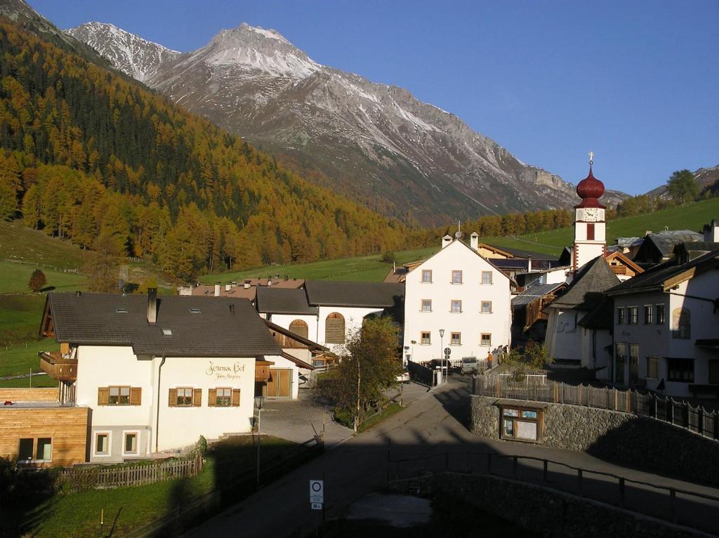Hotel Edelweiss Malles Venosta Bilik gambar