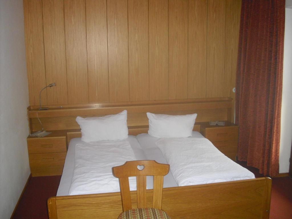 Hotel Edelweiss Malles Venosta Bilik gambar