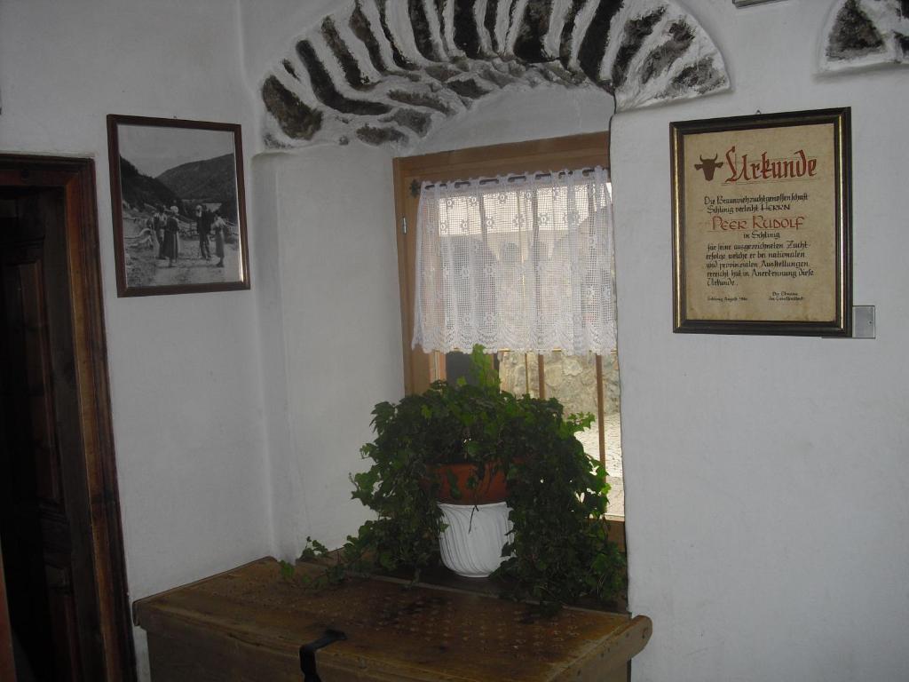 Hotel Edelweiss Malles Venosta Bilik gambar